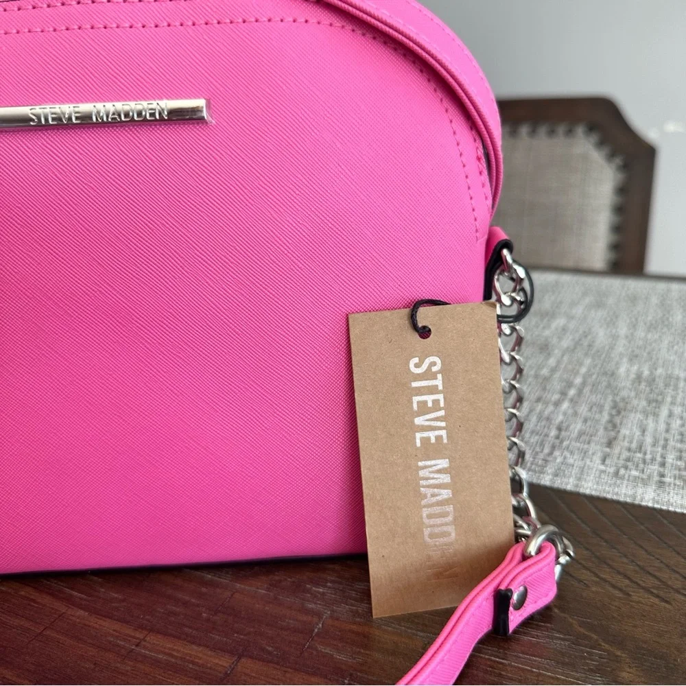 New STEVE MADDEN Women’s BMAGGIE CROSSBODY Handbag Purse BRIGHT PINK - Picture 2 of 6